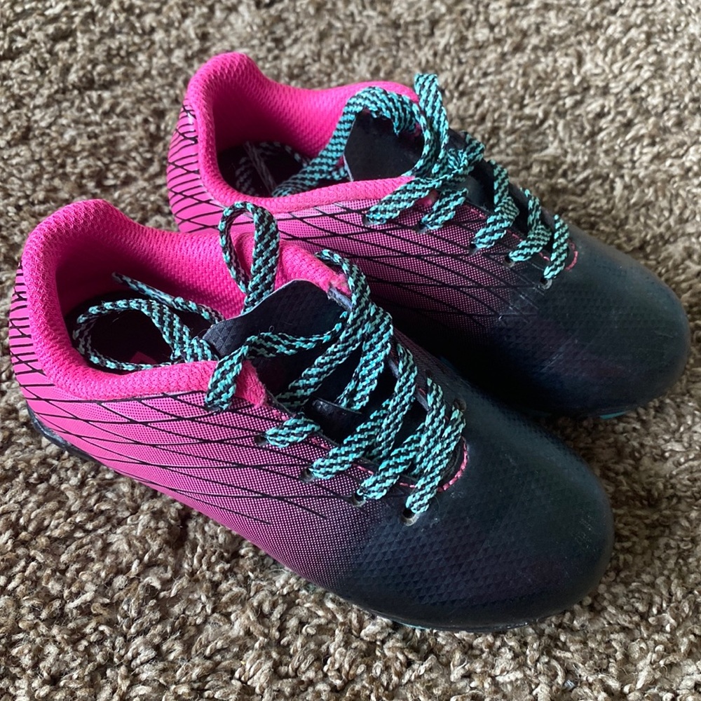 DSG soccer cleats